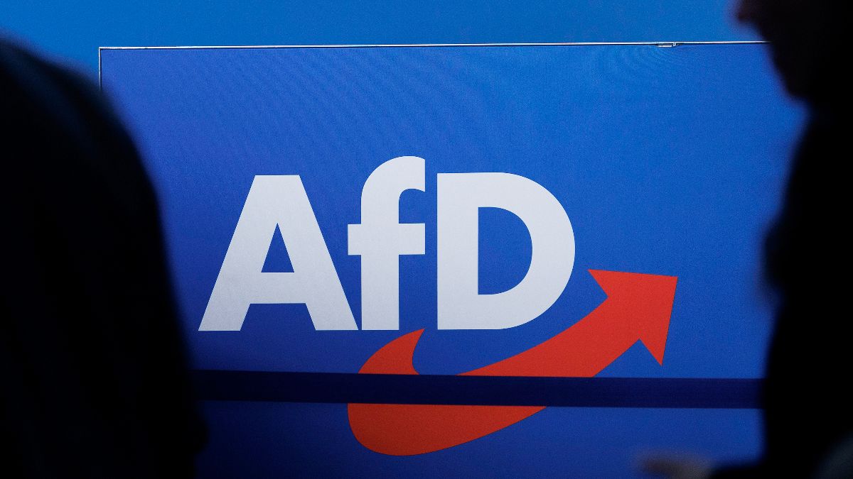 AfD expulsa a un concejal por pronunciar un discurso en el que imitaba a Adolf Hitler