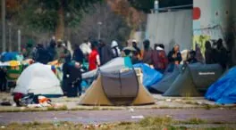 Entidades sociales reubican a 52 desalojados del B9 de Badalona y descartan la parroquia