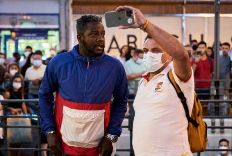 Ndongo, primer periodista al que el Congreso expedienta por interrumpir una rueda de prensa