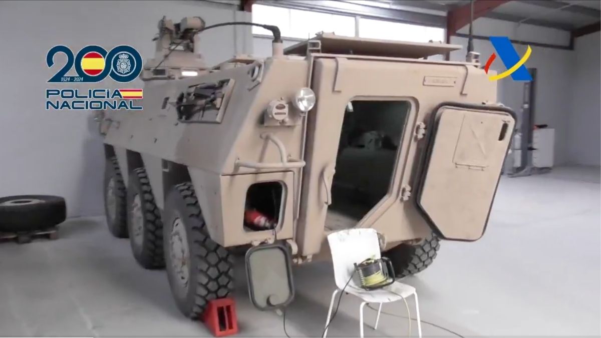 Una operación por fraude en hidrocarburos de 300 millones destapa un taller de armas en Ávila