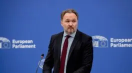 Bruselas celebra el «nunca más» que supone el acuerdo de romper con el gas ruso para 2027