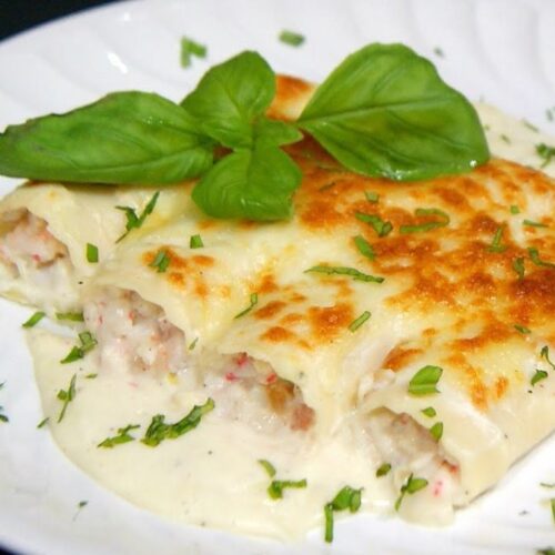 Canelones de puerro rellenos de langostinos y salmón ahumado