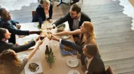 El examen silencioso de diciembre: por qué las cenas de Navidad revelan más de lo que crees