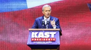 Kast mandará a «fiscalizar» a empresas que contraten inmigrantes irregulares en Chile