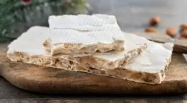 Cómo hacer el turrón duro en casa para esta Navidad: la receta de toda la vida con almendras