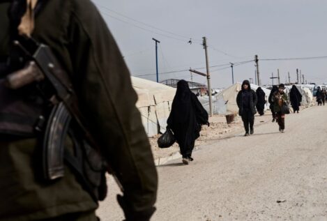 Condenada a ocho años de cárcel una francesa que se unió al Estado Islámico en Siria