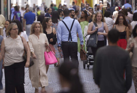Andalucía crece por la inmigración mientras la población española se estanca