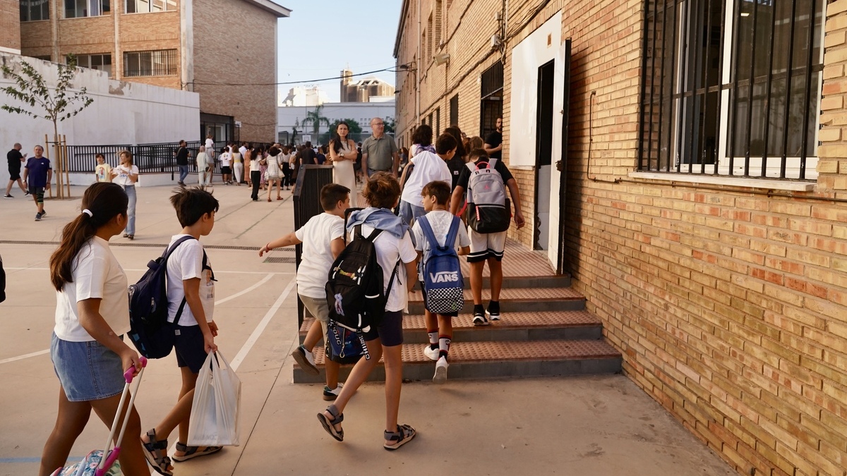 Ocho de cada diez profesores alertan de la pérdida de autoridad en las aulas andaluzas