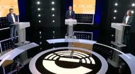 PSOE, Vox y Podemos cargan contra la ausente Guardiola en el debate electoral extremeño