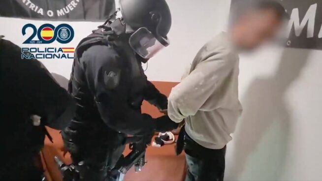 El juez envía a prisión al líder de la primera célula en España del grupo neonazi The Base