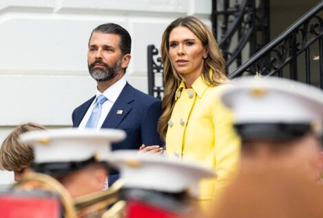 Trump Jr. planea su tercera boda: se declara a la 'influencer' Bettina Anderson al año de novios