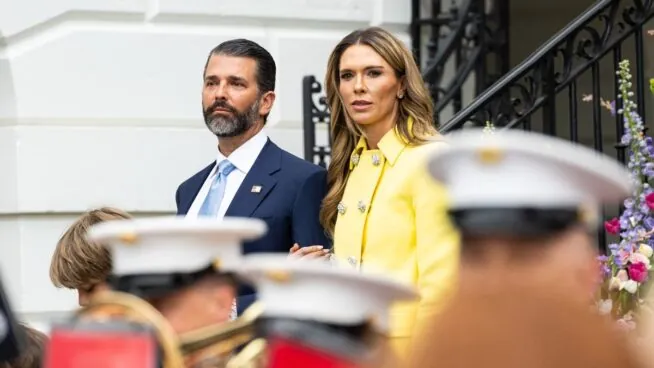 Trump Jr. planea su tercera boda: se declara a la 'influencer' Bettina Anderson al año de novios