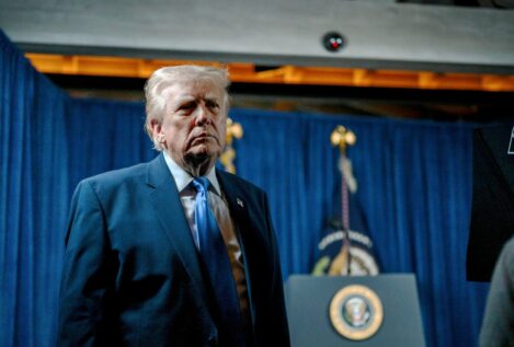 Trump pide a Israel que no «interfiera» en Siria