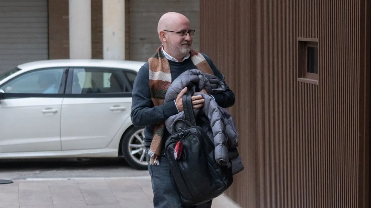 El ‘dos’ de Emergencias supo del primer muerto en la dana por los Bomberos y no por Pradas