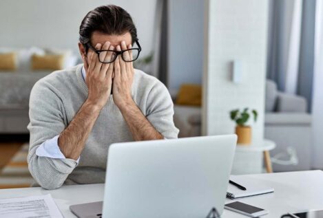 Tiene nombre y pasa factura: qué es la fatiga visual o astenopía y cómo afecta a tus ojos