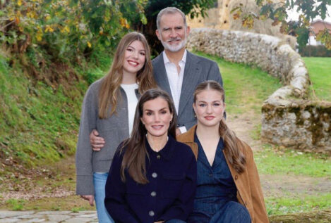 Los detalles de la felicitación navideña de los Reyes: de la elección de la tipografía al paisaje