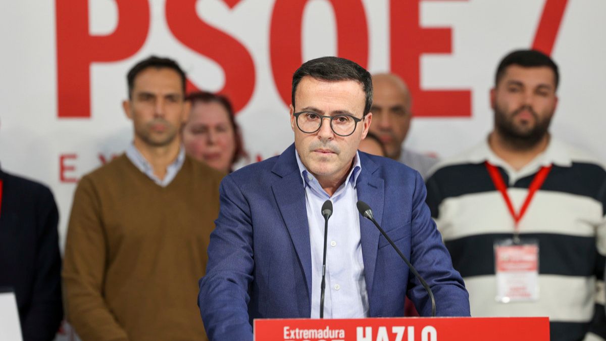 Gallardo dimitirá esta tarde como líder del PSOE extremeño tras el batacazo electoral