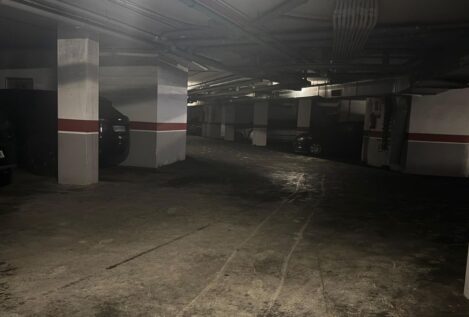 Cuatro intoxicados por humo al incendiarse un garaje en un edificio en Mallorca