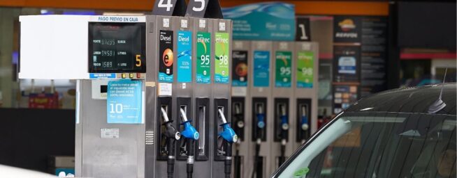 La gasolina sube un 1% en la última semana y alcanza el precio más alto desde noviembre
