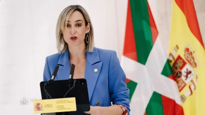 Gobiernos central y vasco cierran cinco traspasos, entre ellos las prestaciones del paro