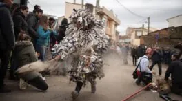 Riofrío de Aliste (Zamora) prepara este 1 de enero 'Los Carochos', su mascarada tradicional