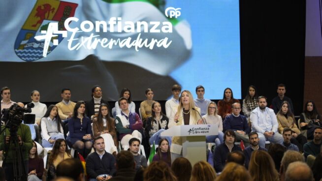 La campaña electoral extremeña baja el telón entre duras críticas y multiples denuncias