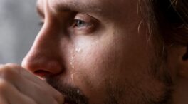 Confirmado: un estudio demuestra que los hombres lloran más por el fútbol que por amor