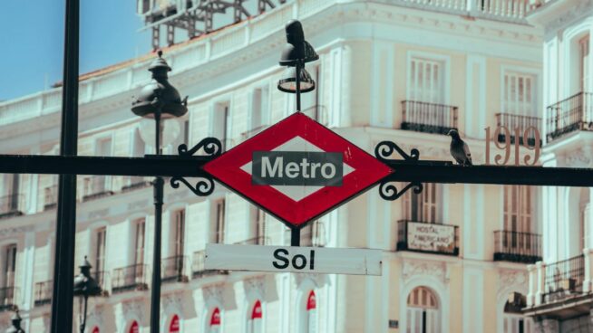 Horario del metro en Madrid y Barcelona: ¿Hasta cuándo se puede coger el último?