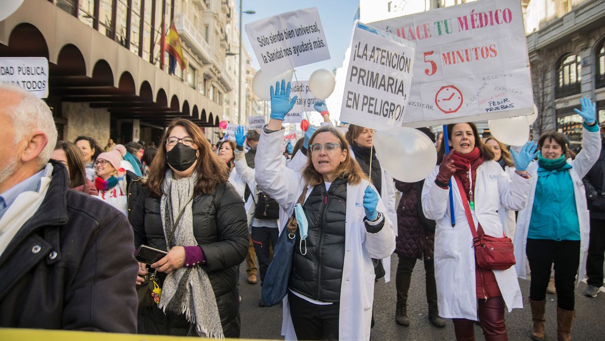 Los sindicatos acuerdan con Sanidad suspender la huelga indefinida sanitaria
