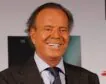 La casa en Galicia que Julio Iglesias se resiste a estrenar: una finca con piscina y lago incluidos