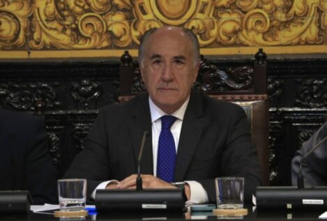 El alcalde de Algeciras se querella contra Alvise por «coacciones, amenazas y acoso»
