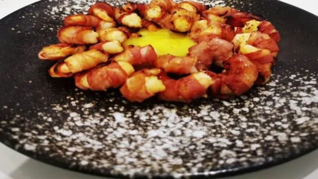 Langostinos con bacon y salsa agridulce de Joseba Arguiñano: un aperitivo jugoso