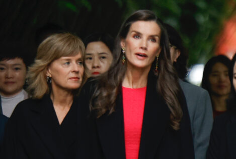 Marta Carazo, la ‘no royal’ que hace sombra a la reina Letizia con sus looks 'office' reinventados