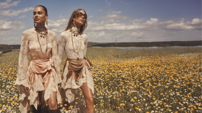 El estilo lencero se adapta al frío para perpetuar su tendencia durante todo el invierno