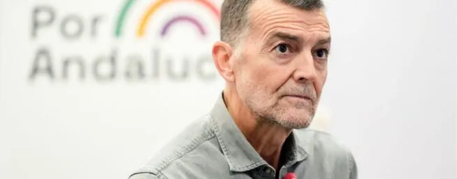 Las bases de IU atacan a Podemos tras su rendición: «Temen bajar del 1% en Andalucía»