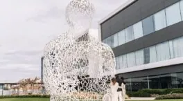 Mango rinde homenaje a su fundador, Isak Andic, en el primer aniversario de su muerte