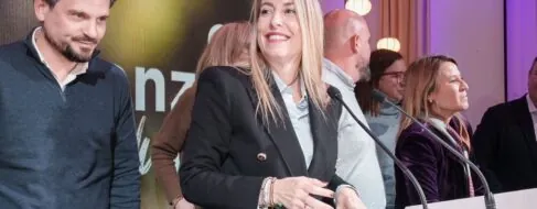 María Guardiola, más allá de la política: su hogar en Cáceres, dos hijos y una infancia insegura