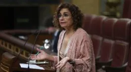 El Congreso vuelve a tumbar la senda de déficit en la semana 'horribilis' de María Jesús Montero
