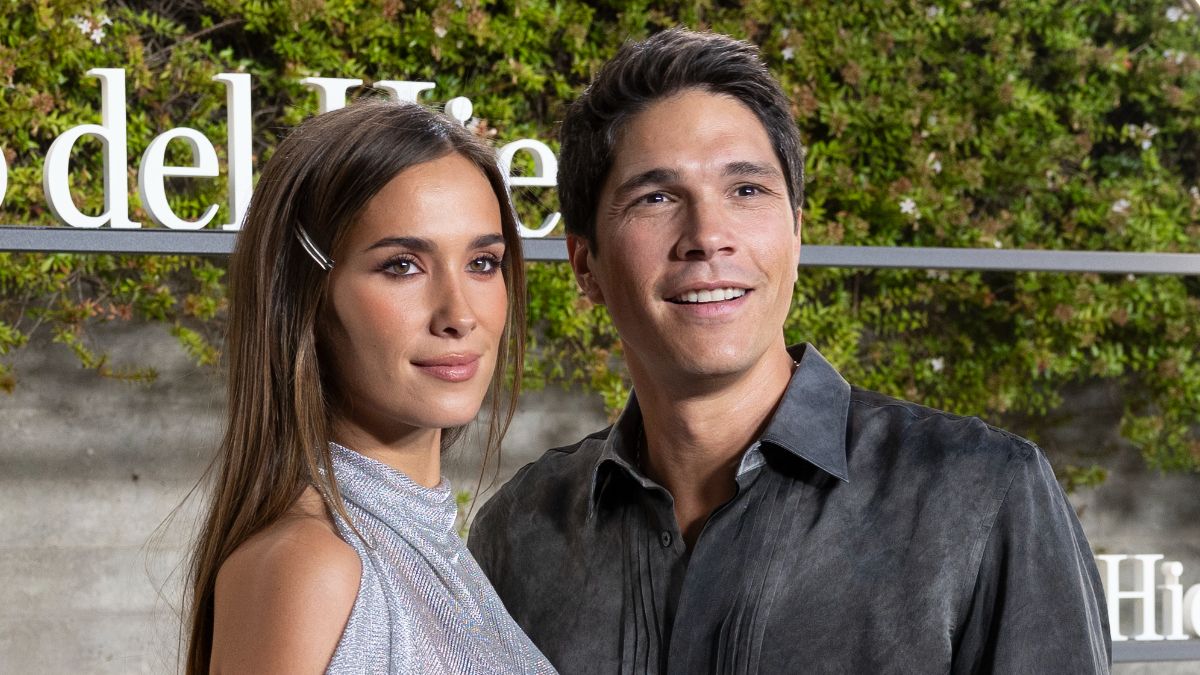 María Pombo enseña a Mariana, su tercera hija, recién nacida: «Ha sido un parto soñado»