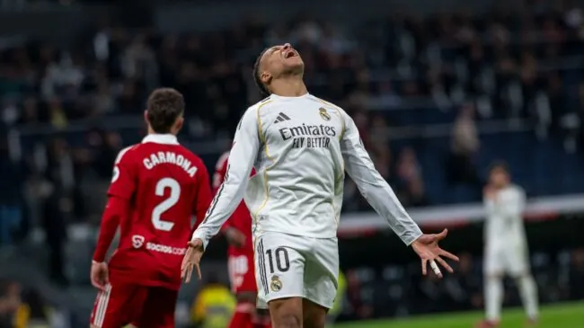 Mbappé fue examinado por «médicos especialistas franceses»