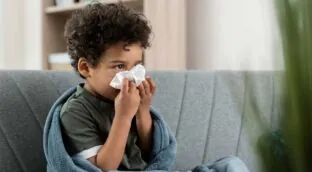 Hay dos razones por las que los menores son imanes de gérmenes: la edad y sus relaciones