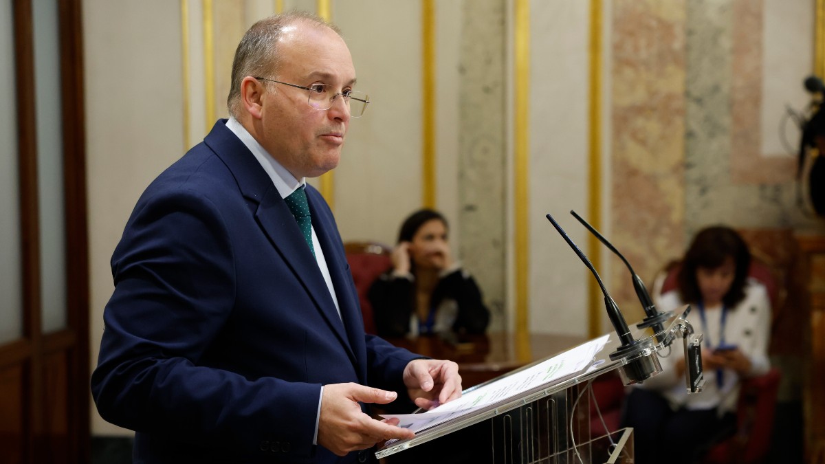 El PP exige la disolución de las Cortes: «El Gobierno está volando por los aires»