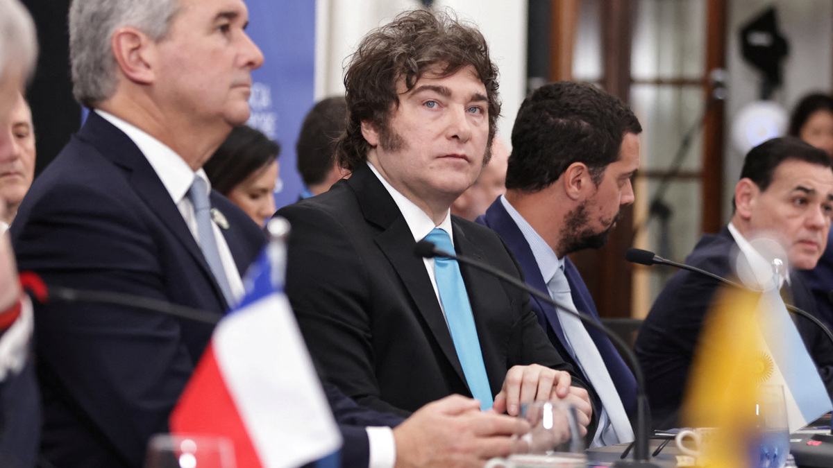 Milei saluda la «presión» de Trump para «liberar al pueblo venezolano» en la cumbre del Mercosur