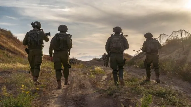 El Ejército de Israel intercepta un dron con más de 20 fusiles que cruzó la frontera desde Egipto