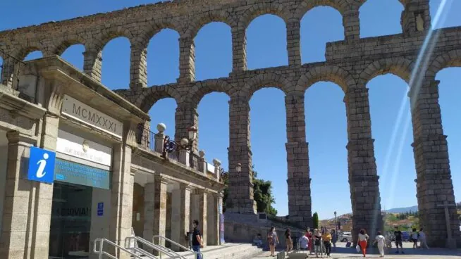 CyL mantiene el cuarto puesto como destino turístico del país con 4,71 millones de viajeros