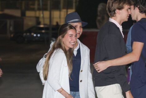 Olympia, la nuera ‘perfecta’ que acompaña a las infantas y la reina Sofia en la colección de 'Ena'