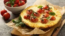 Pastel salado de tres quesos: irresistible, jugoso y perfecto para Navidad