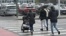 Los coches eléctricos no crean mayor riesgo para peatones que los convencionales, según un estudio