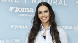 El acogedor salón de Cristina Pedroche en su casa de La Finca: mucha luz y texturas naturales