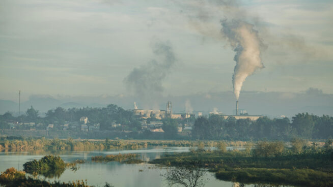 Adiós al humo: las industrias que están reinventándose para cambiar el futuro